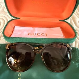 Gucci Brown Tourtose Shell Sunglasses with Gucci Velvet Green Case, Satin Pouch